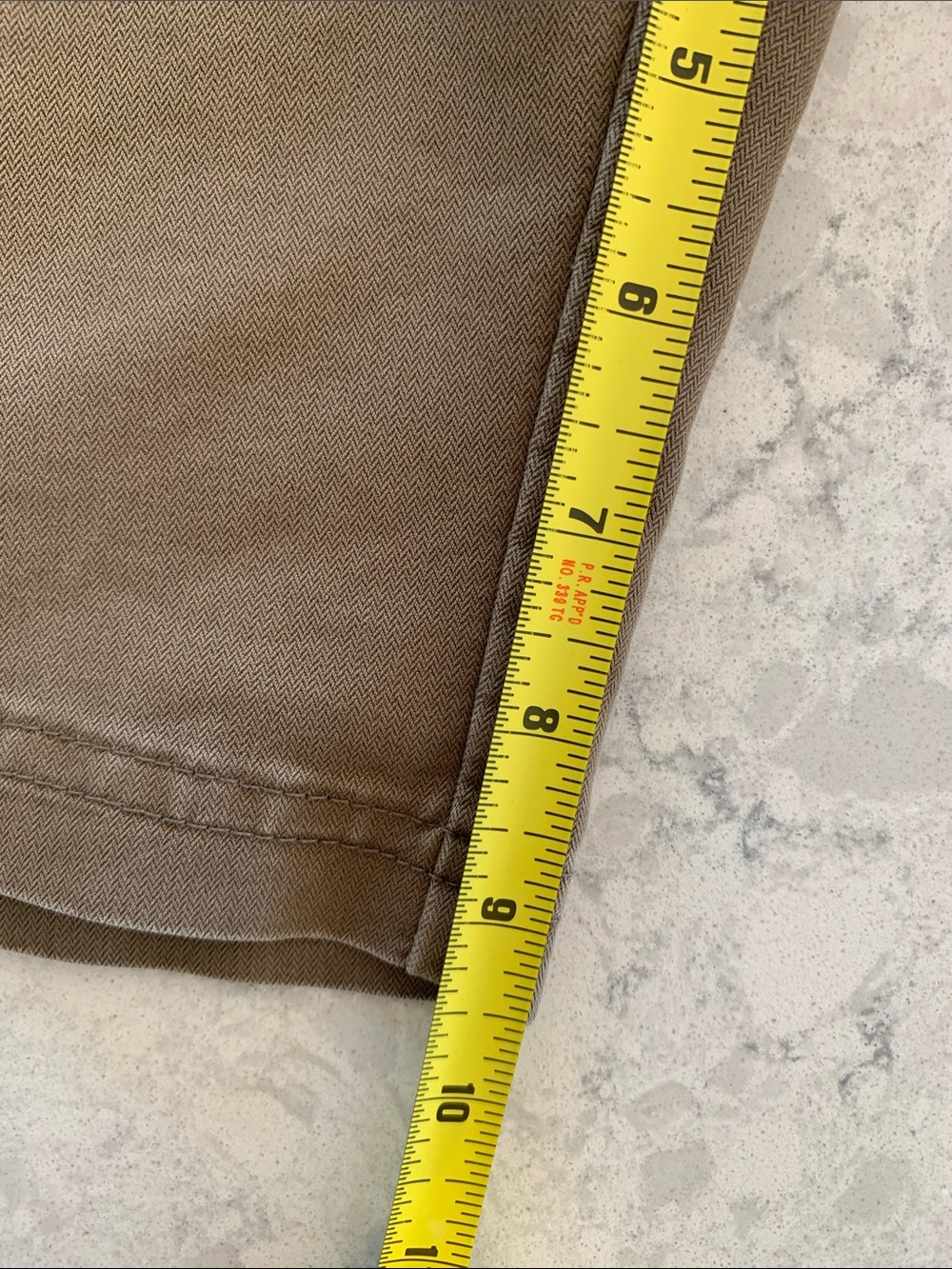REI Men's Khaki Cargo Shorts - Picture 8 of 9